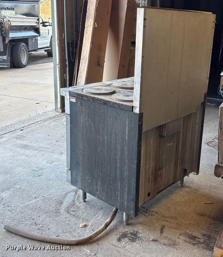 image for item OE9381 Vulcan Stainless steel oven