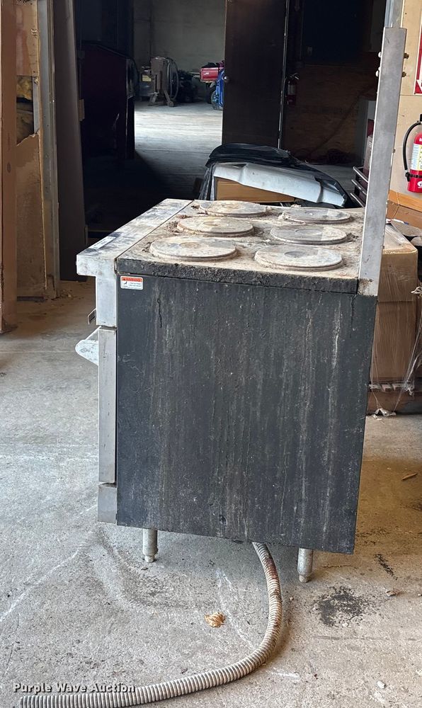 image for item OE9381 Vulcan Stainless steel oven