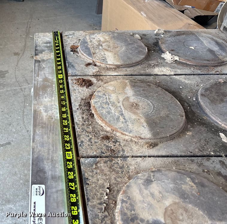 image for item OE9381 Vulcan Stainless steel oven