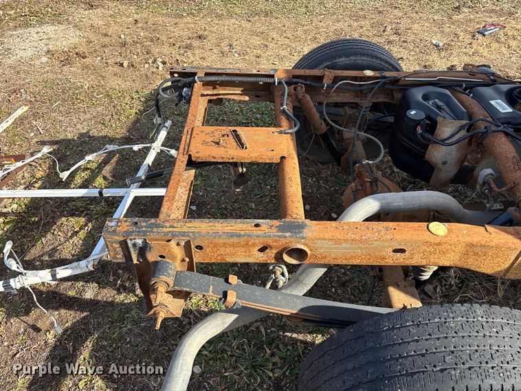 image for item OE9382 2005 Chevrolet Silverado 1500 Ext. Cab truck cab and chassis