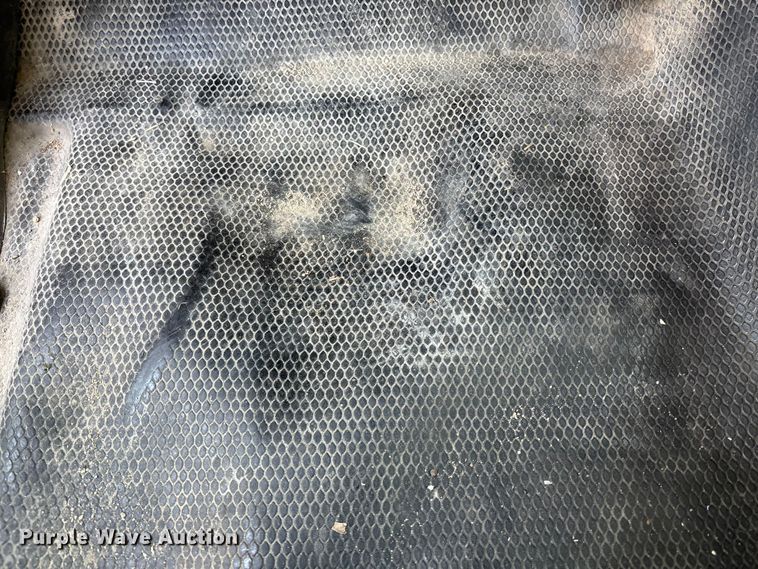 image for item OE9382 2005 Chevrolet Silverado 1500 Ext. Cab truck cab and chassis