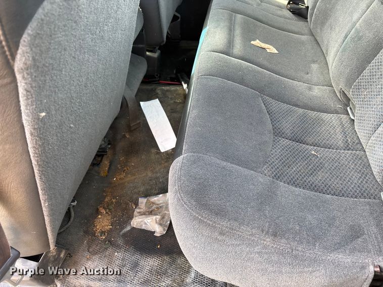 image for item OE9382 2005 Chevrolet Silverado 1500 Ext. Cab truck cab and chassis