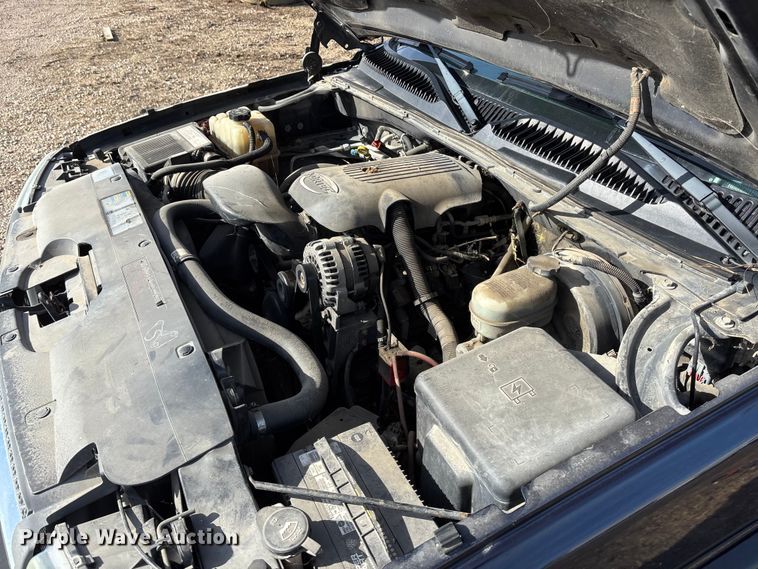 image for item OE9382 2005 Chevrolet Silverado 1500 Ext. Cab truck cab and chassis