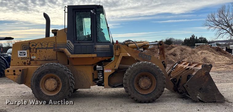 image for item OE9385 1996 Case 621B wheel loader
