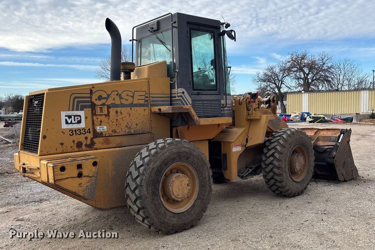 image for item OE9385 1996 Case 621B wheel loader