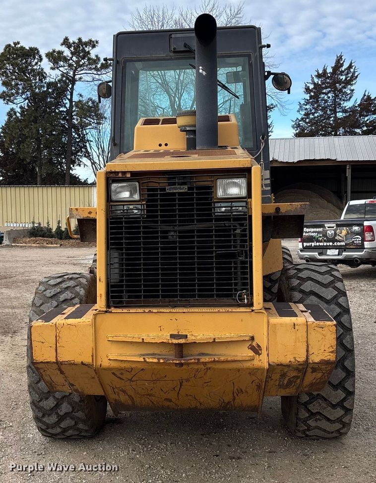 image for item OE9385 1996 Case 621B wheel loader