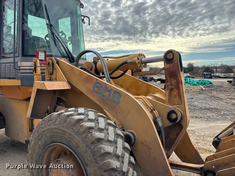 image for item OE9385 1996 Case 621B wheel loader