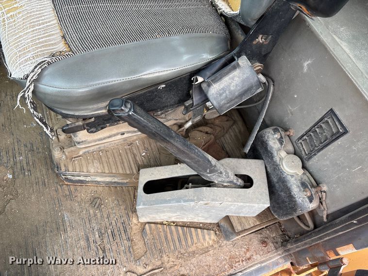 image for item OE9385 1996 Case 621B wheel loader