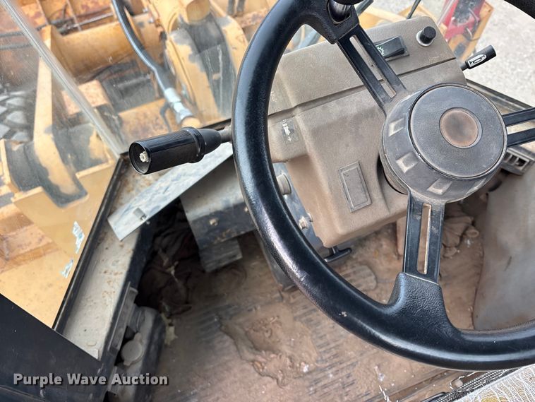 image for item OE9385 1996 Case 621B wheel loader