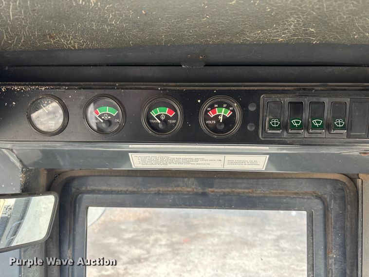 image for item OE9385 1996 Case 621B wheel loader