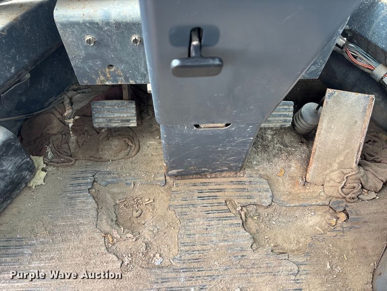 image for item OE9385 1996 Case 621B wheel loader