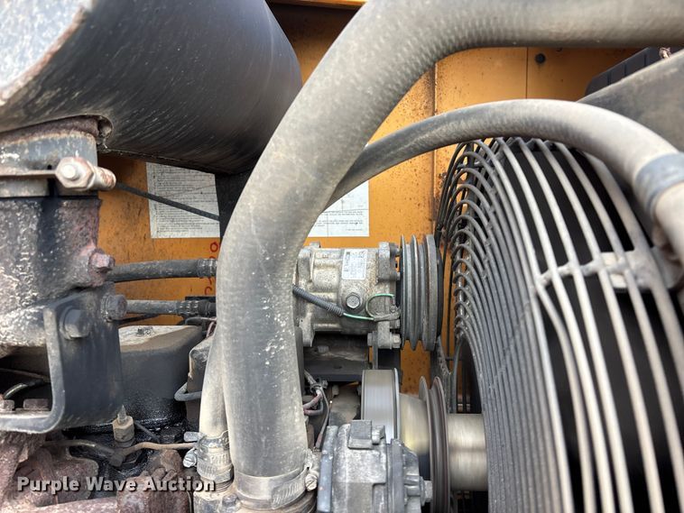 image for item OE9385 1996 Case 621B wheel loader