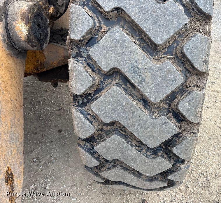 image for item OE9385 1996 Case 621B wheel loader