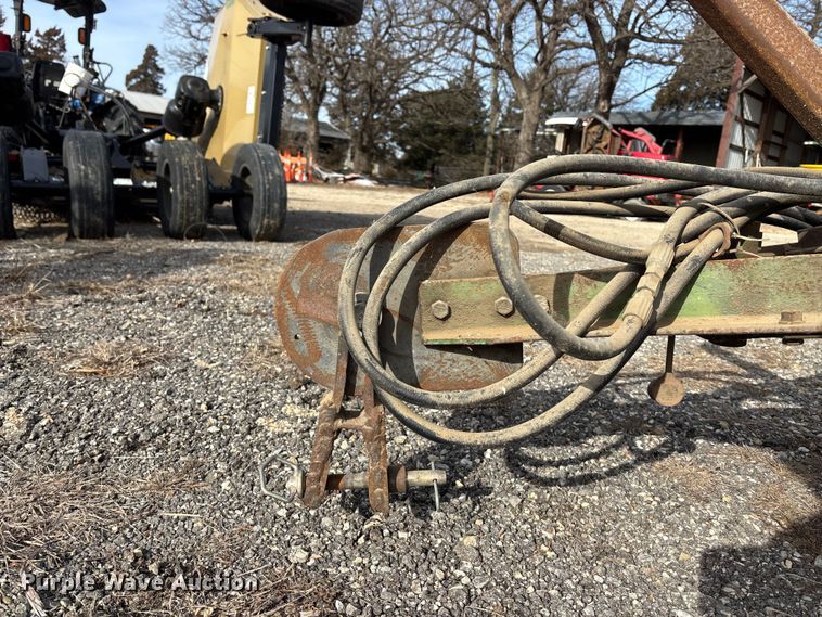 image for item OE9387 John Deere FB-B grain drill