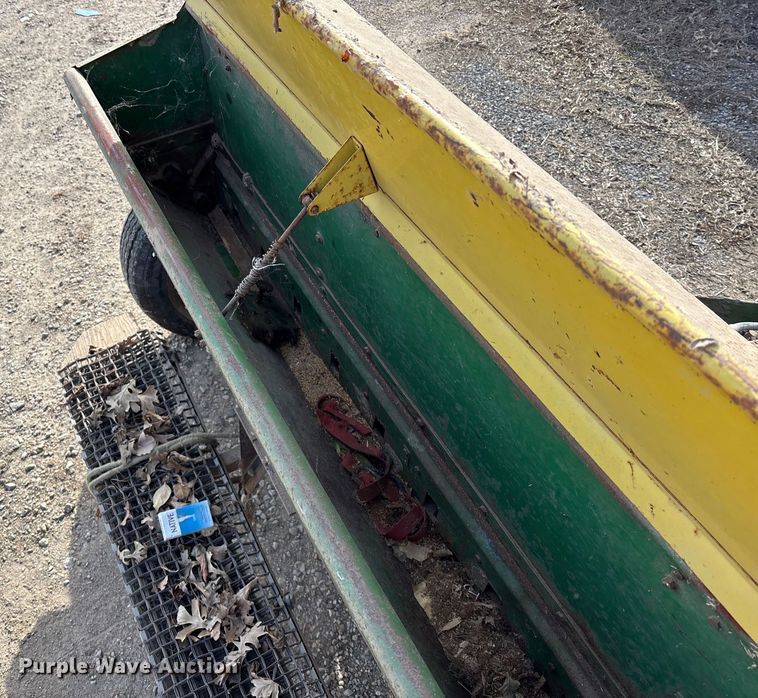 image for item OE9387 John Deere FB-B grain drill