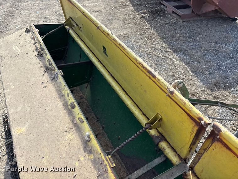 image for item OE9387 John Deere FB-B grain drill