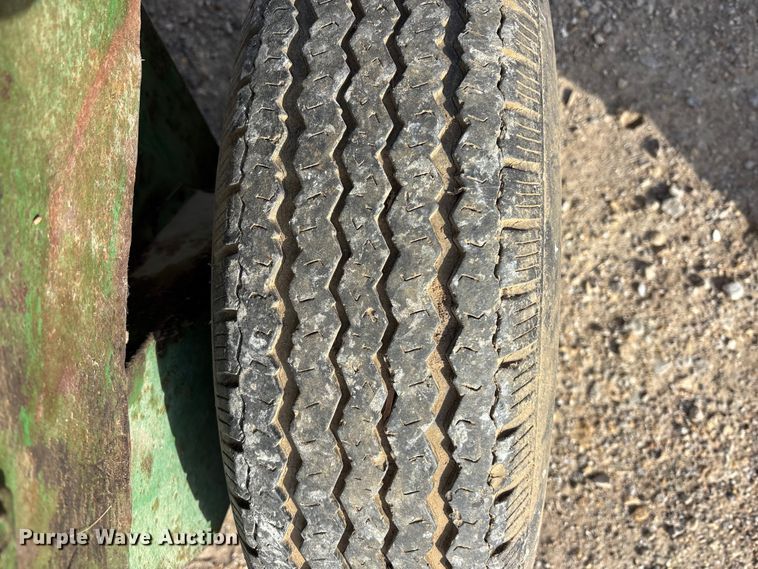 image for item OE9387 John Deere FB-B grain drill