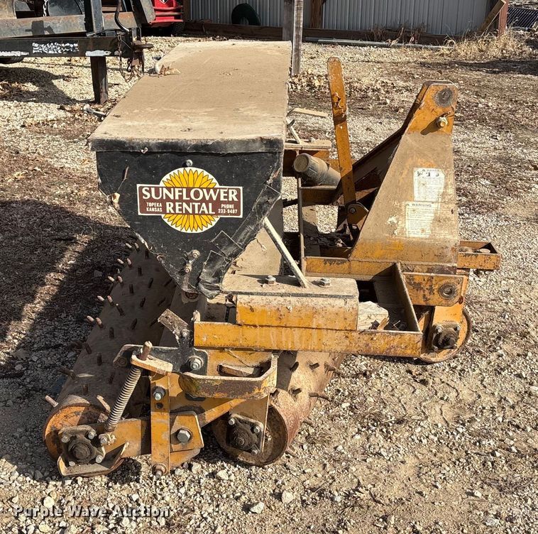 image for item OE9388 Woods Gill STR60-2 seeder