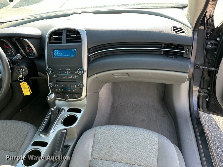 image for item OJ9944 2014 Chevrolet Malibu 