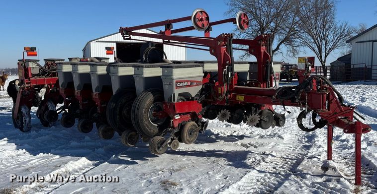 image for item DR2846 2013 Case IH Early Riser 1255 planter