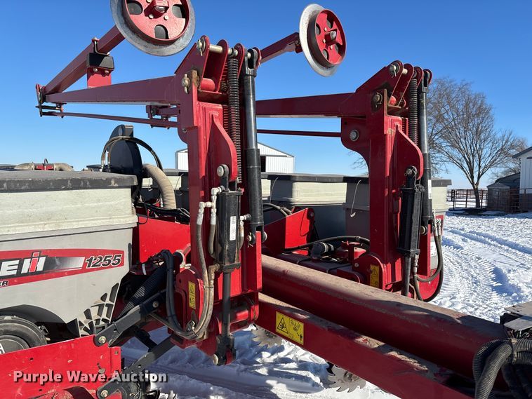 image for item DR2846 2013 Case IH Early Riser 1255 planter