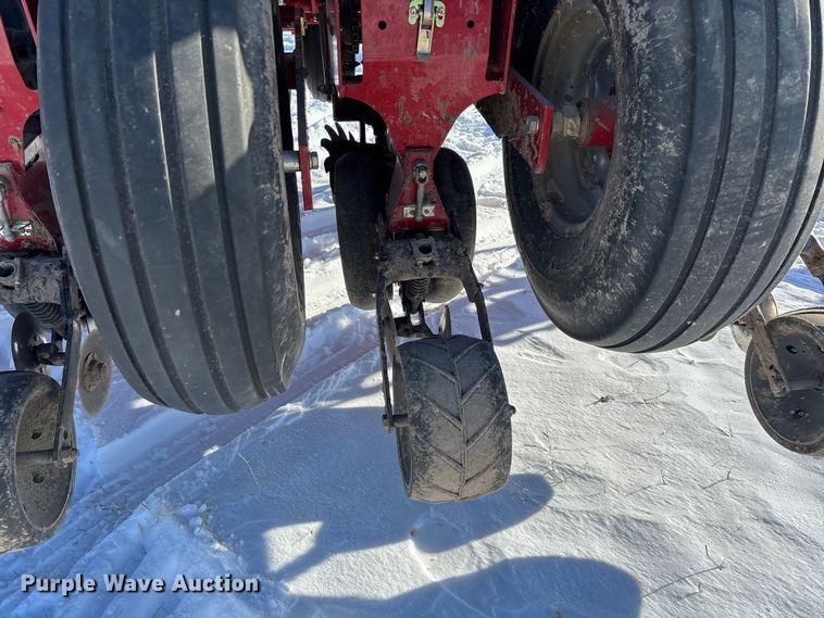 image for item DR2846 2013 Case IH Early Riser 1255 planter