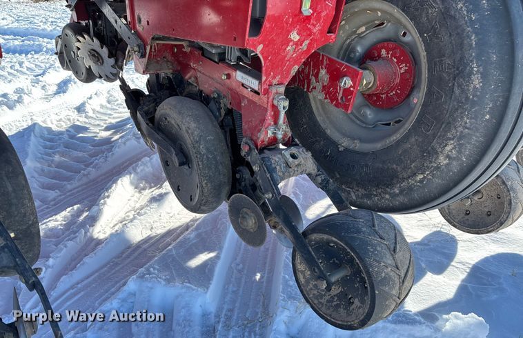 image for item DR2846 2013 Case IH Early Riser 1255 planter