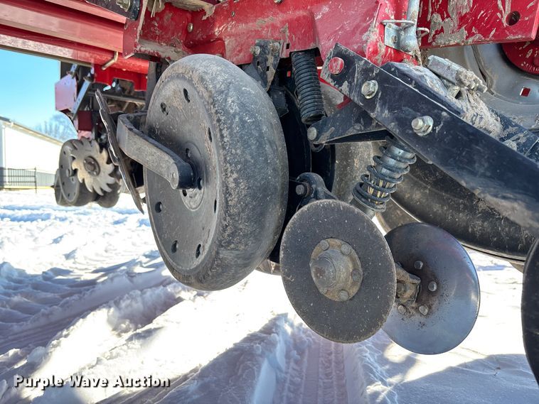 image for item DR2846 2013 Case IH Early Riser 1255 planter