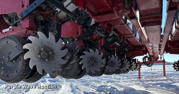 image for item DR2846 2013 Case IH Early Riser 1255 planter