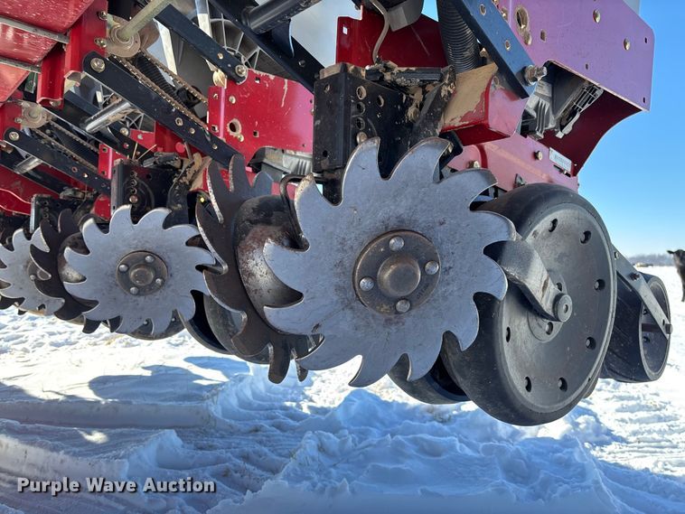 image for item DR2846 2013 Case IH Early Riser 1255 planter