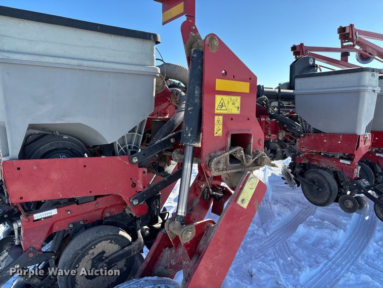 image for item DR2846 2013 Case IH Early Riser 1255 planter