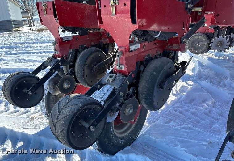 image for item DR2846 2013 Case IH Early Riser 1255 planter