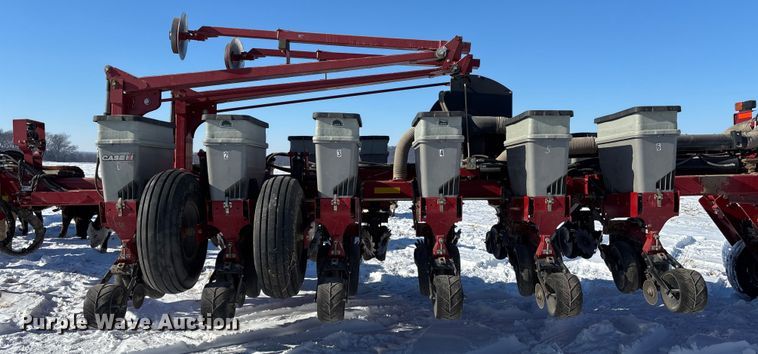 image for item DR2846 2013 Case IH Early Riser 1255 planter