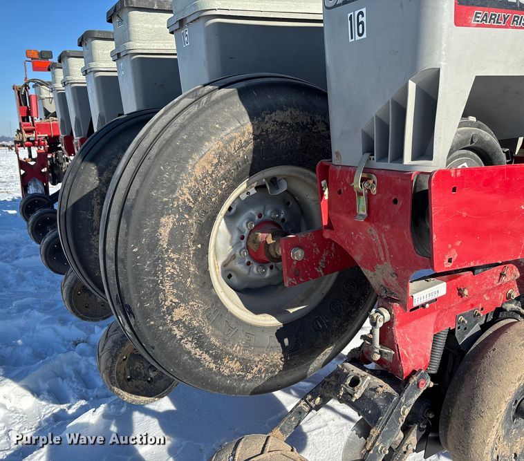 image for item DR2846 2013 Case IH Early Riser 1255 planter