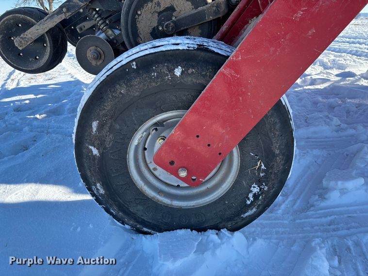 image for item DR2846 2013 Case IH Early Riser 1255 planter