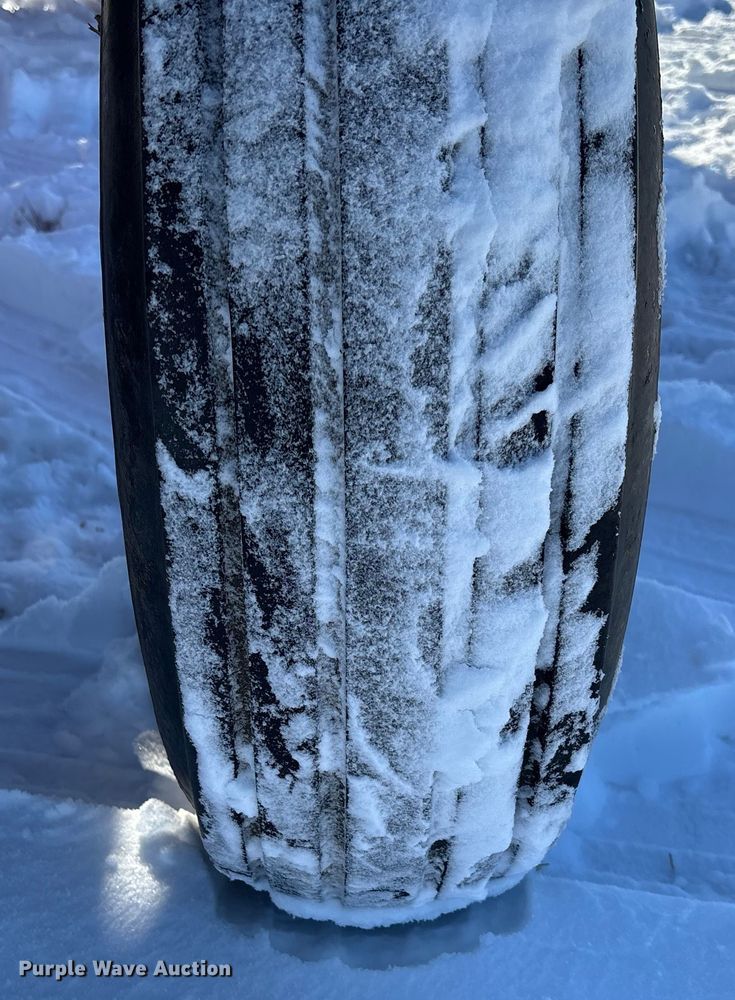 image for item DR2846 2013 Case IH Early Riser 1255 planter