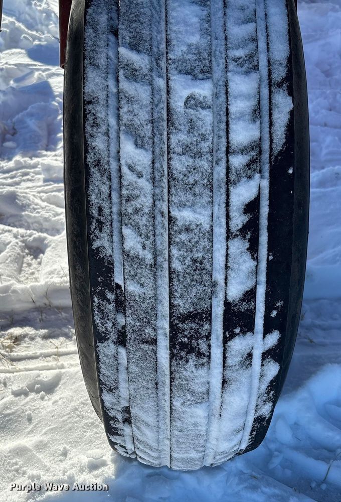 image for item DR2846 2013 Case IH Early Riser 1255 planter