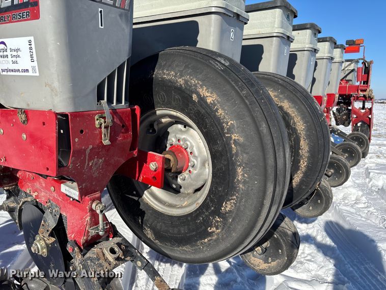 image for item DR2846 2013 Case IH Early Riser 1255 planter