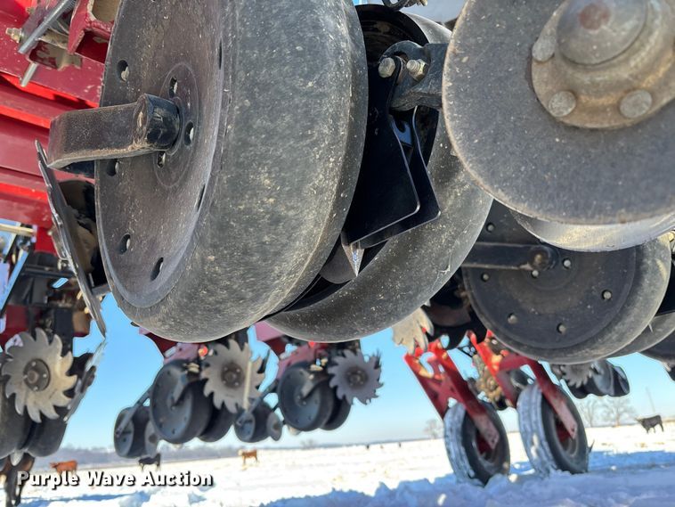 image for item DR2846 2013 Case IH Early Riser 1255 planter