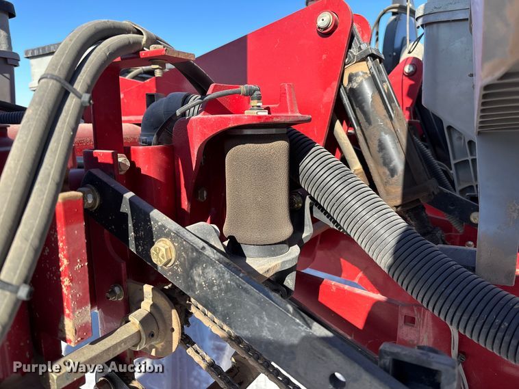 image for item DR2846 2013 Case IH Early Riser 1255 planter