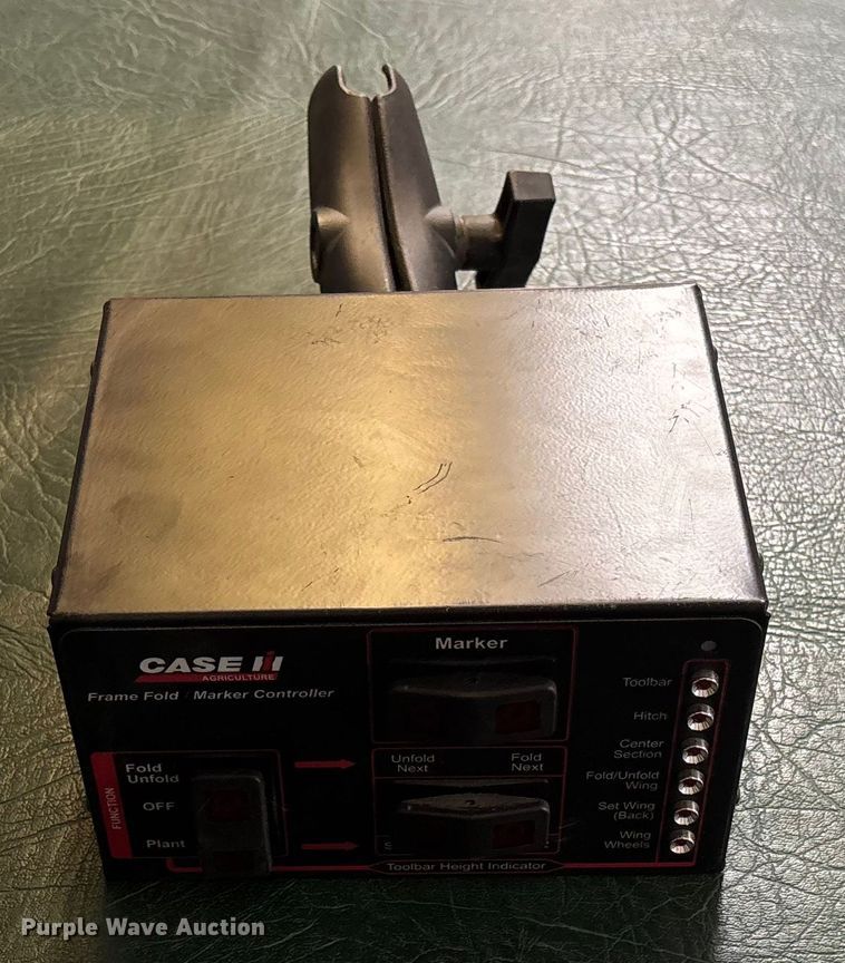 image for item DR2846 2013 Case IH Early Riser 1255 planter