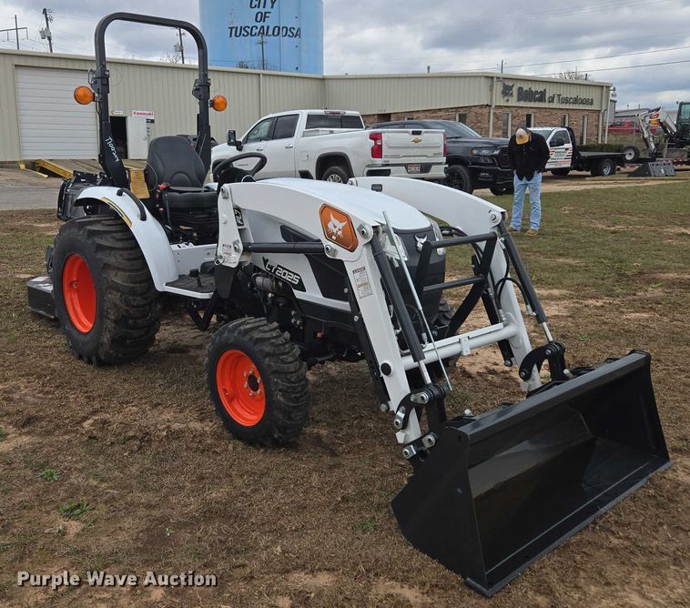 image for item DU2673 2025 Bobcat CT2025 MFWD tractor