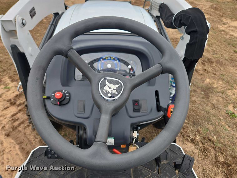 image for item DU2673 2025 Bobcat CT2025 MFWD tractor