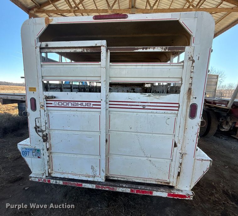 image for item DU6930 2014 Donahue SS-720-4N livestock trailer