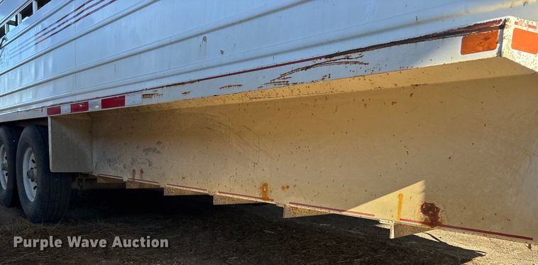 image for item DU6930 2014 Donahue SS-720-4N livestock trailer