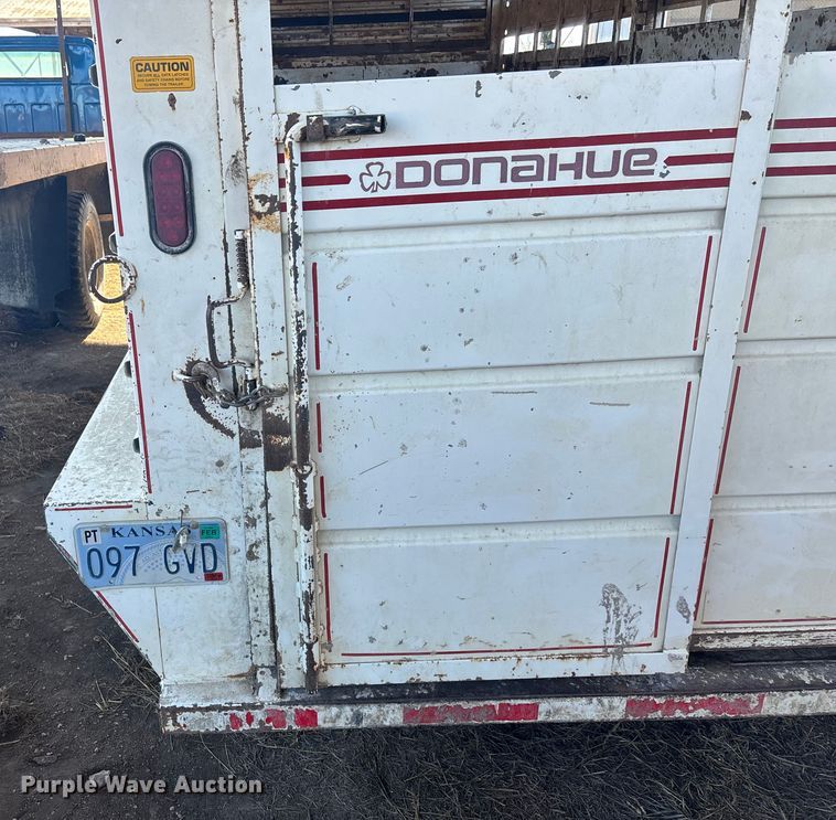 image for item DU6930 2014 Donahue SS-720-4N livestock trailer