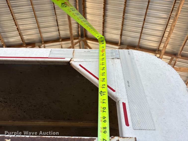 image for item DU6930 2014 Donahue SS-720-4N livestock trailer