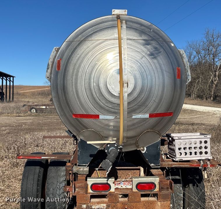 image for item DU6931 Fuel tank