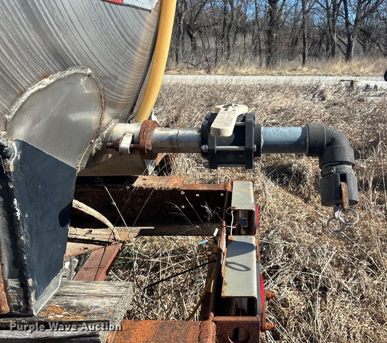 image for item DU6931 Fuel tank