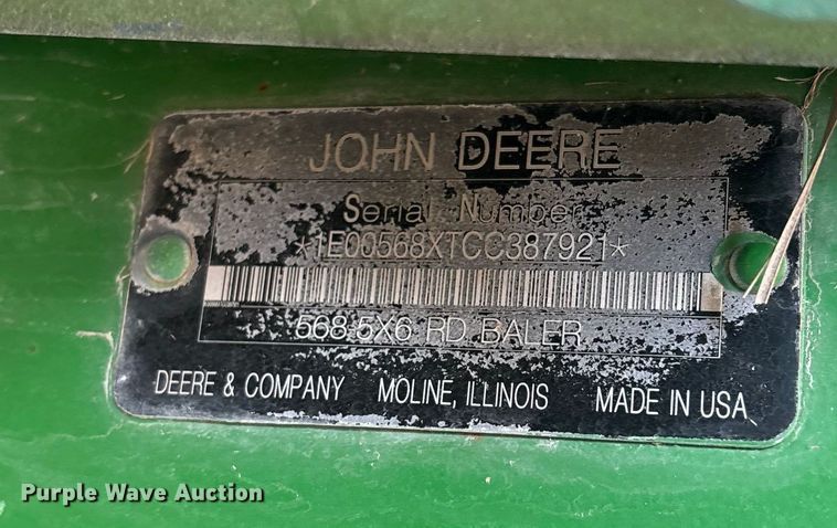 image for item DU6932 John Deere 568 round baler